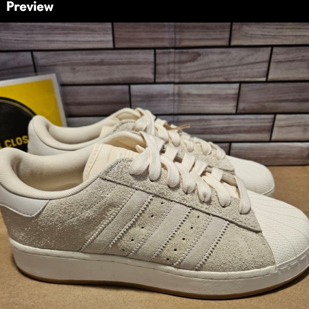 Ladies Adidas Superstar Originals XL. Boys can wear if size 8 in boys.